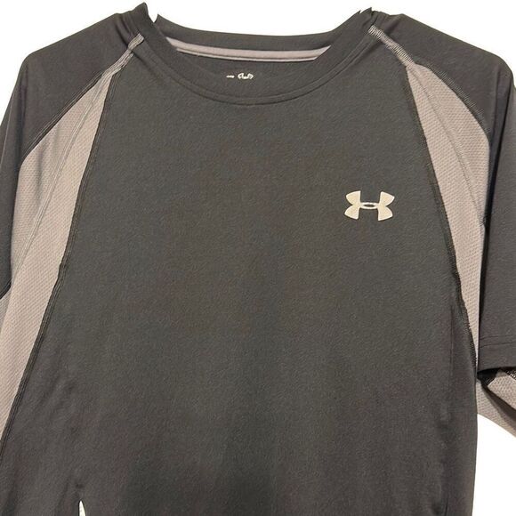 Under Armour Men's Black Short Sleeve Heat Gear Athleisure Shirt Size Medium - Picture 2 of 3